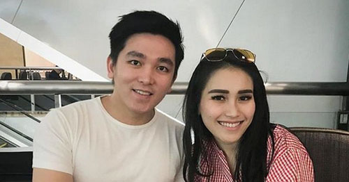 Ayu Ting Ting Makan Malam Bareng Dokter Ganteng, Cocok Enggak?